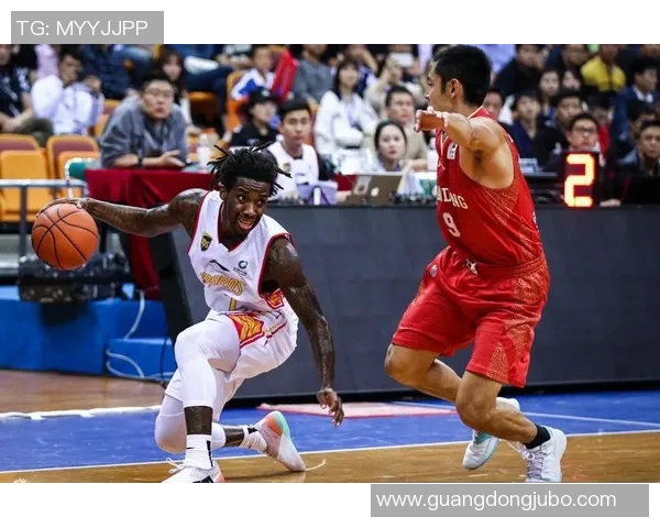 张庆鹏：从篮球场上的拼搏到生活中的坚持与奋斗之路