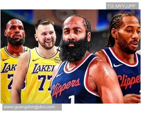 詹姆斯领衔湖人与快船对决数据分析与赛季表现总结