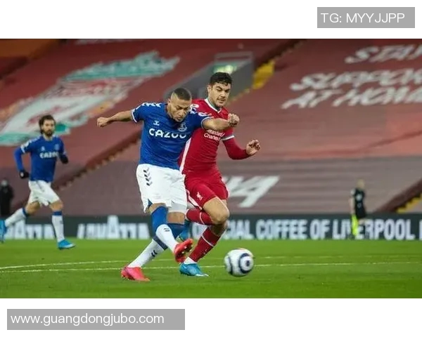 利物浦与埃弗顿的精彩对决赛果揭晓引发球迷热议 利物浦与埃弗顿的精彩对决赛果揭晓引发球迷热议